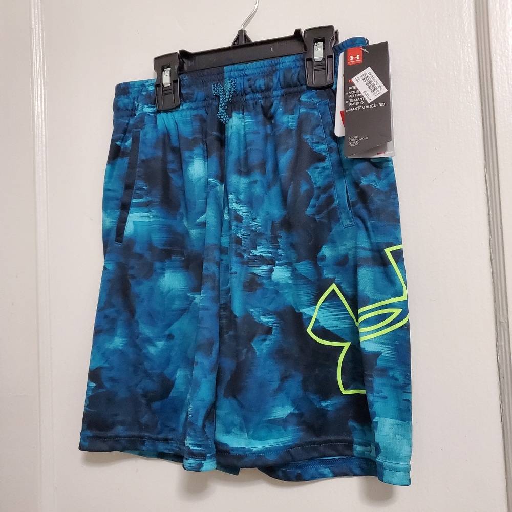 Boys under Armour shorts